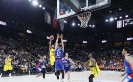 EuroLeague'in ikinci haftası Türk derbisine ev sahipliği yapacak! Anadolu Efes Fenerbahçe Beko'yu ağırlıyor